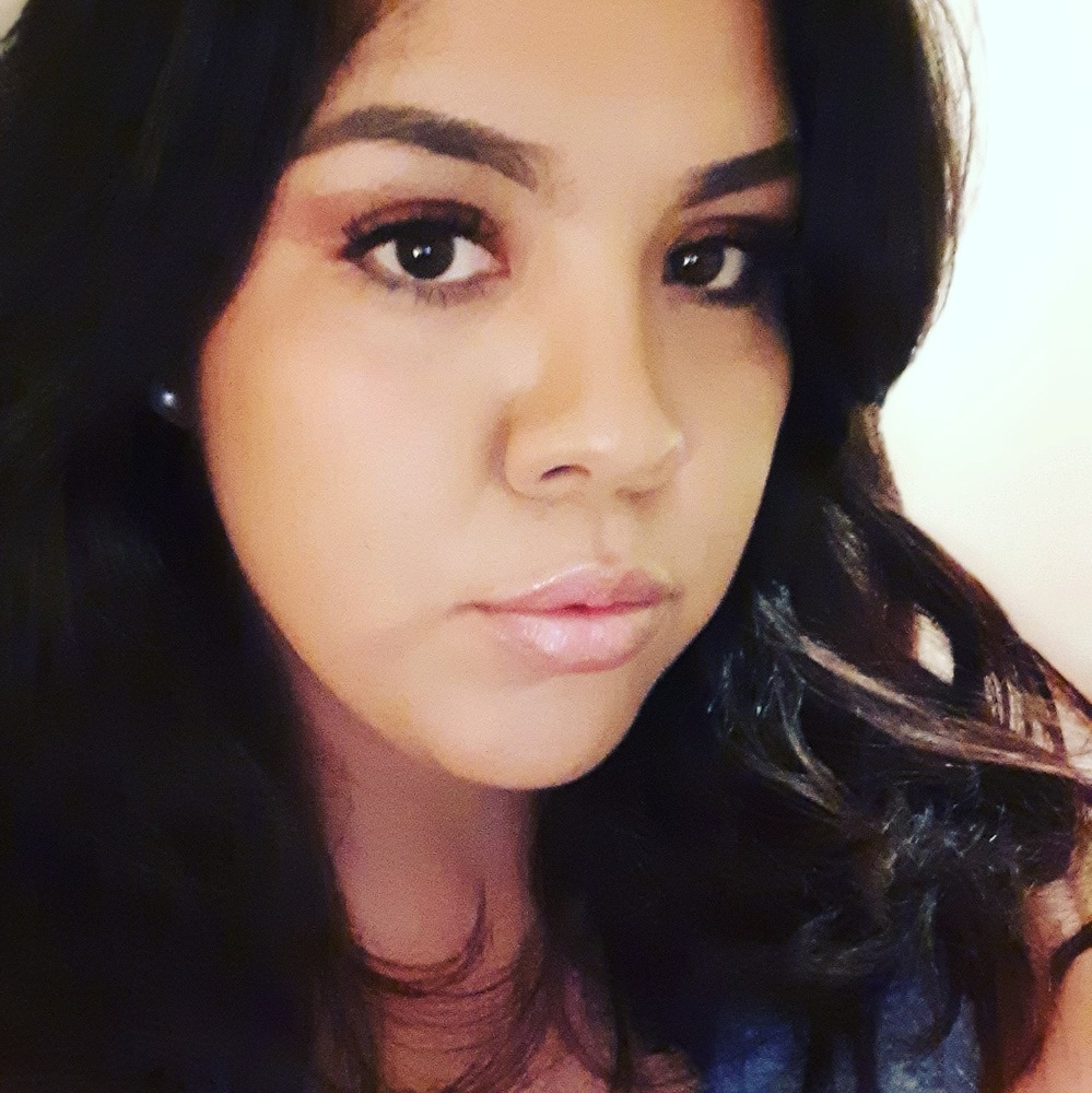 Meet your Posher, Cecilia